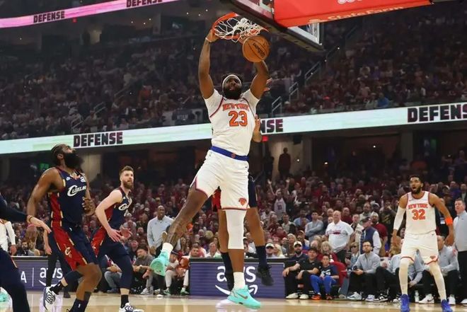 飞翼官宣:中锋李月汝接受资质报价 新赛季重返球队征战WNBA