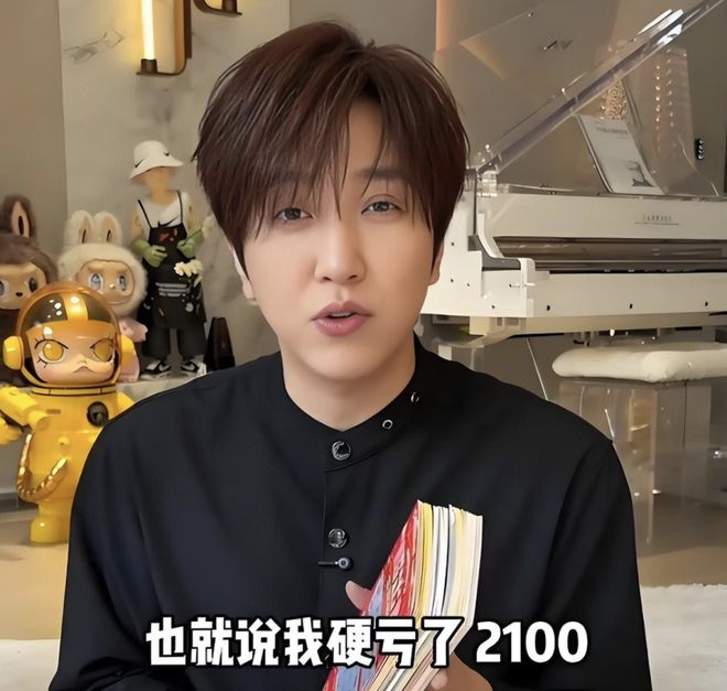 失误致丢球!1.3亿巨星不满被换+摊手质问穆帅,他下场后皇马大逆转