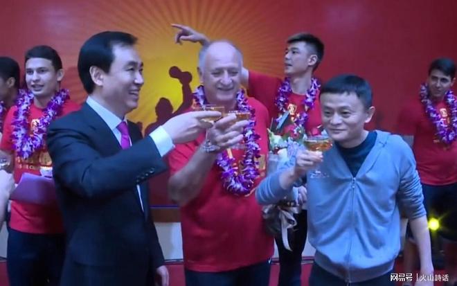 十九岁仅五次首发却标价四千五百万,曼联获阿森纳左后卫推荐